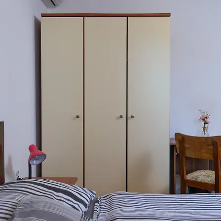 Tatil Evi Wunderschoenes In Pomer Mit Garten *